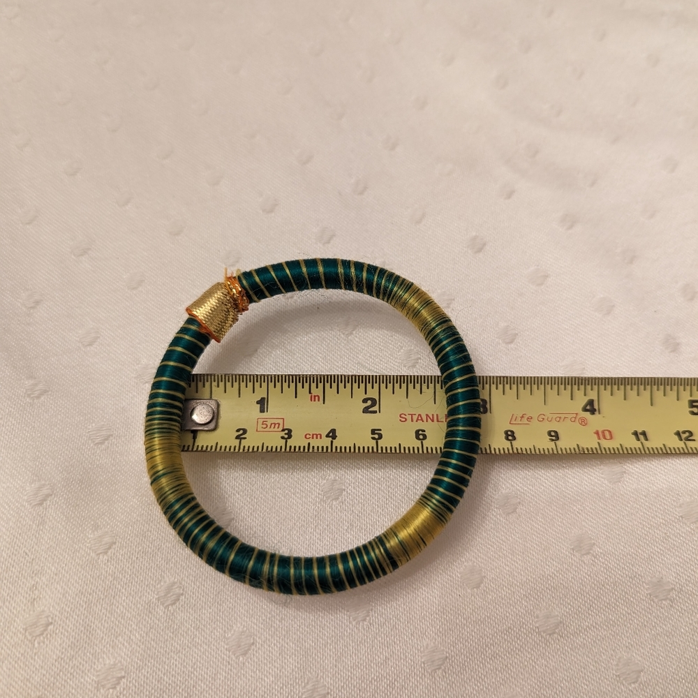 Threaded wrapped Bangle - Picture 4 of 5